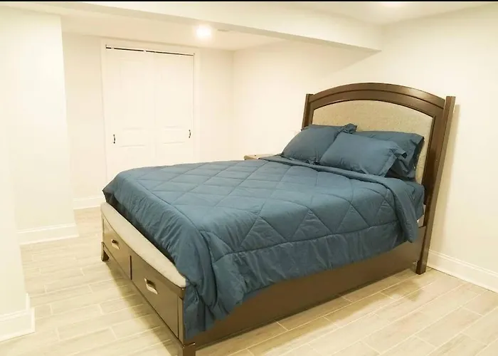 1 Bed 1 Bath Suite